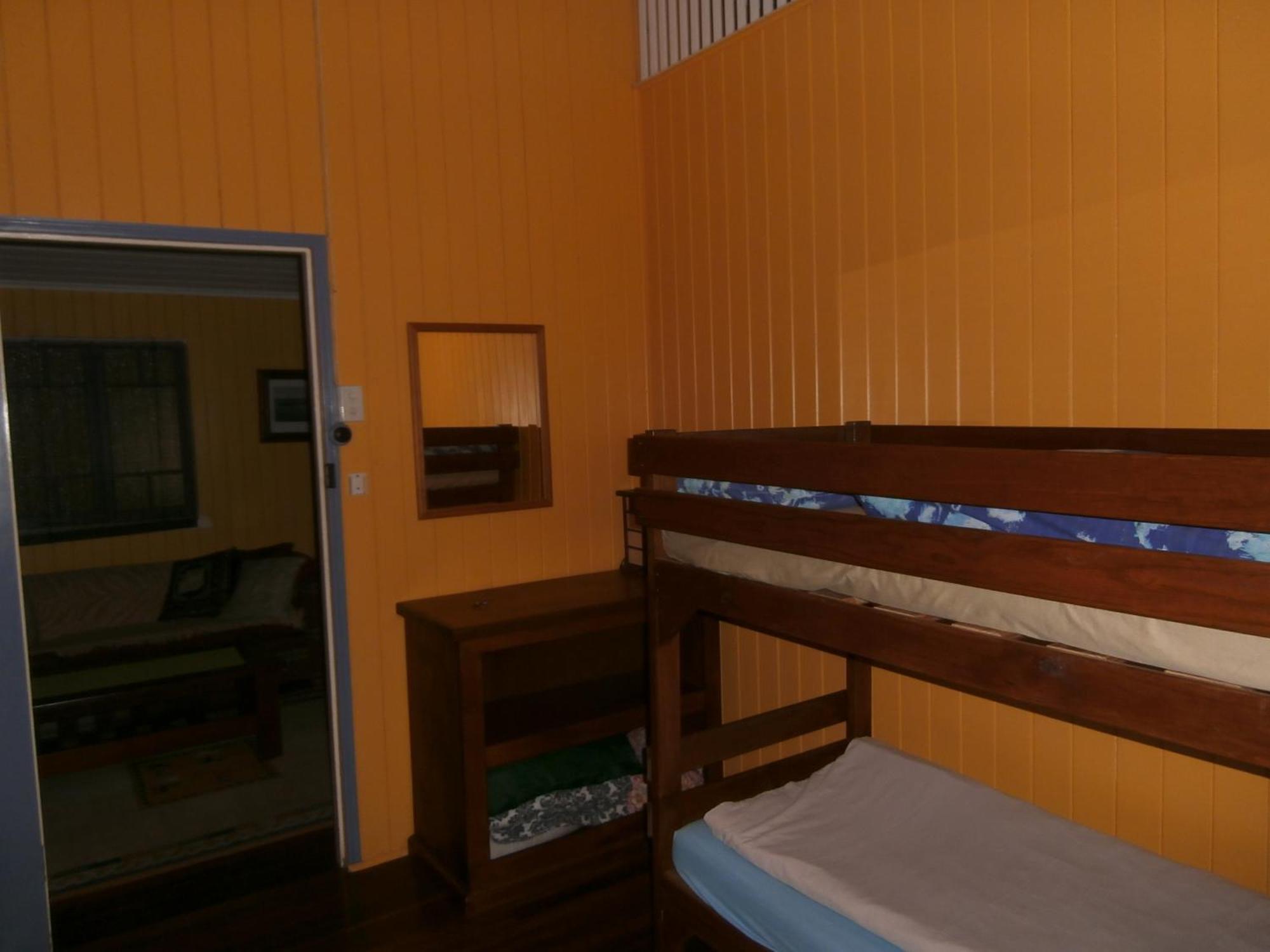 Mango Tourist Hostel Hervey Bay Habitación foto