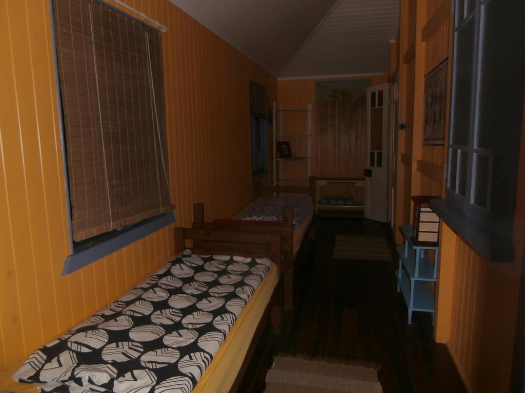 Mango Tourist Hostel Hervey Bay Habitación foto
